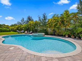 13584 Mandarin Cir, Naples, FL 34109