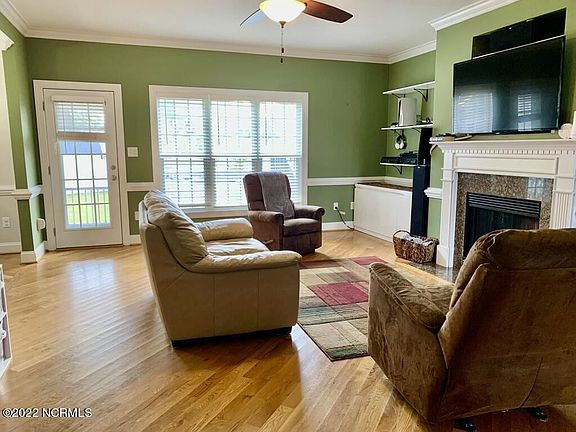 5th image of 2600 S Chatham Ct