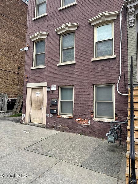 5th image of 341-345 Clinton Avenue