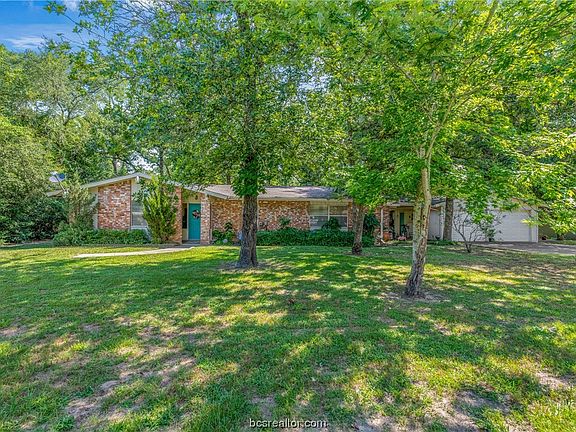 2nd image of 101 Golfview Dr