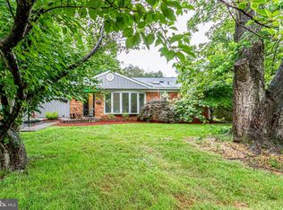 8015 New Market Rd, Alexandria, VA 22308