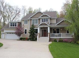 16485 W Willow Dr, Spring Lake, MI 49456