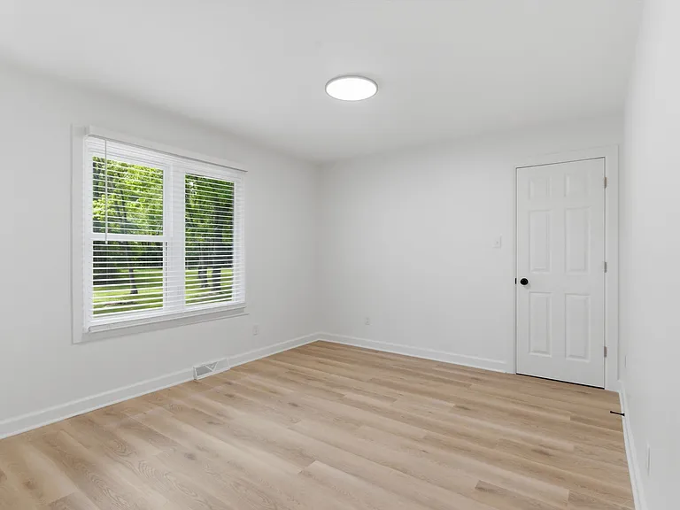10173 Joliet St — Photo 16