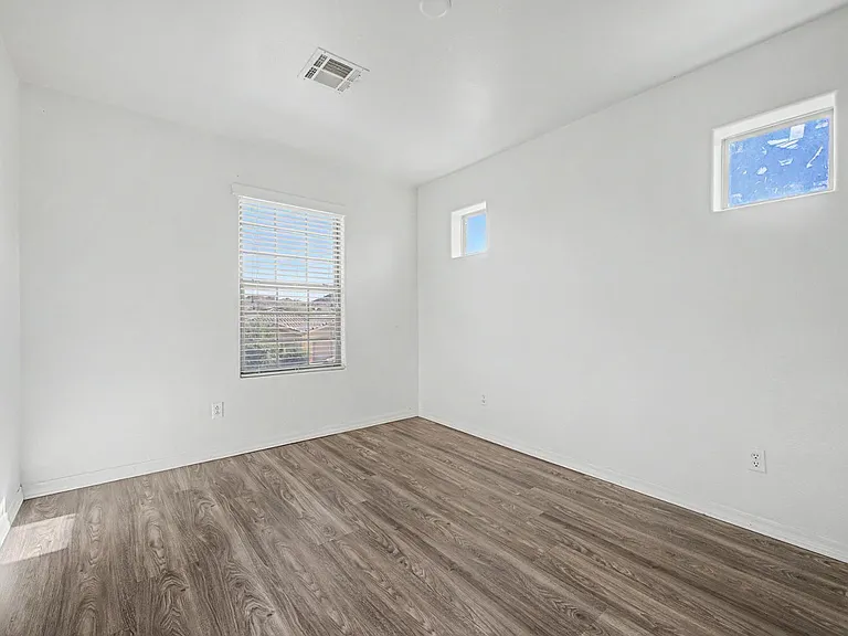 18436 W Nambe St — Photo 27