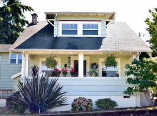 503 E C St, Rainier, OR 97048