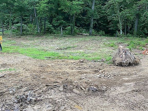 2nd image of 6142 Foxwood Ct