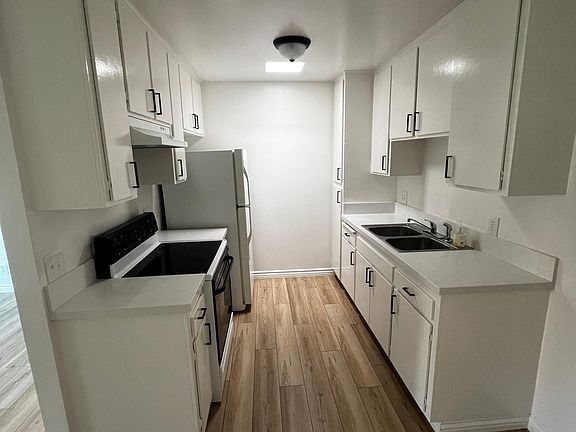 4th image of 2132 E Florida St APT 6