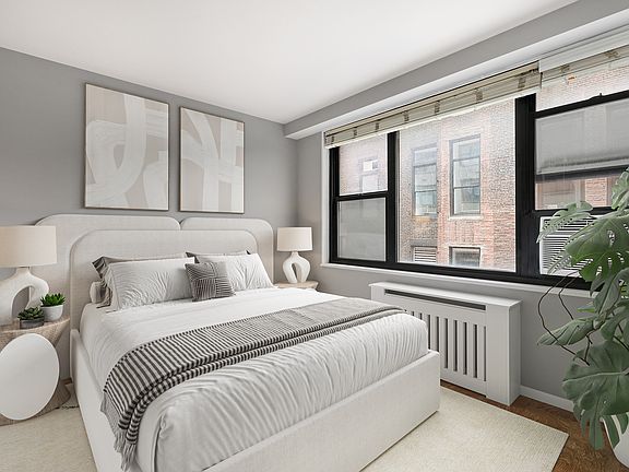 3rd image of 7 E 14th St APT 722