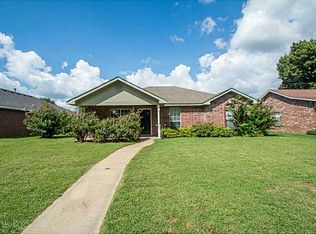 5644 W Chattel St, Fayetteville, AR 72704