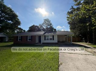 5947 Spinner Rd, Hope Mills, NC 28348