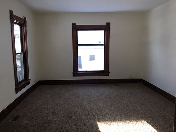 3rd image of 415 N Wood St