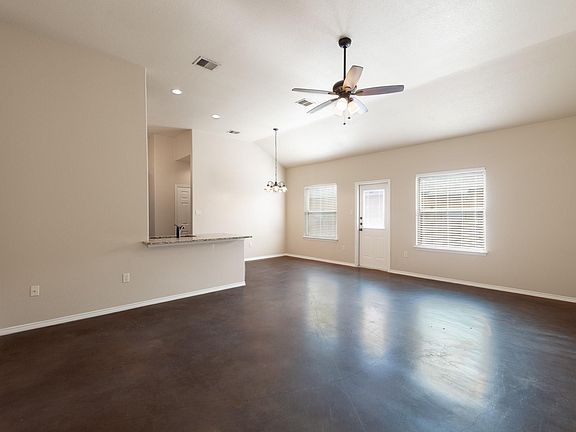 5th image of 424 Jack Rabbit Ln #B