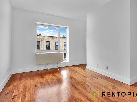 5th image of 229 8th St #501M