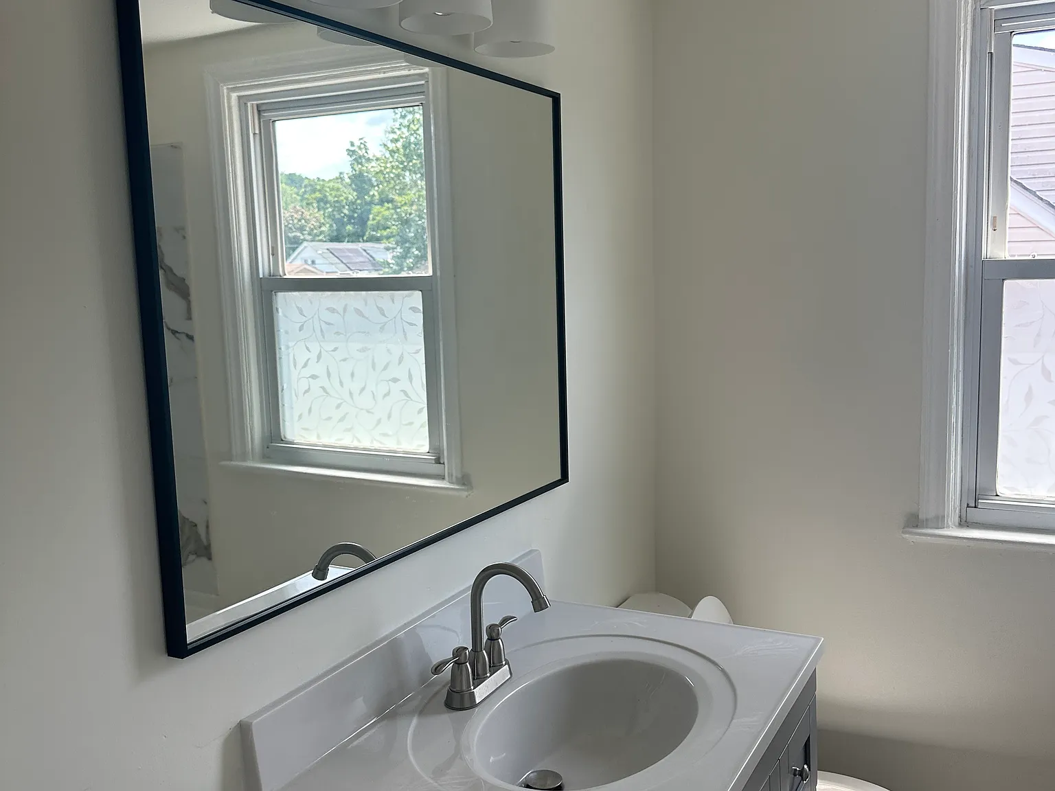 3 bed, 1808 sqft, $3,100 — Photo 3