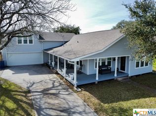 715 S Guadalupe St, Port Lavaca, TX 77979