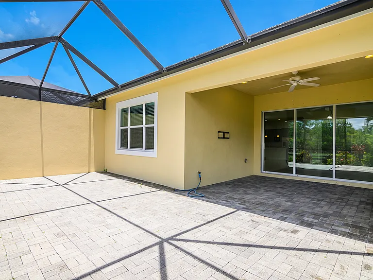 7162 Dominica Dr — Photo 22