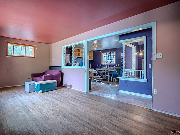 4th image of 623 Winona Court