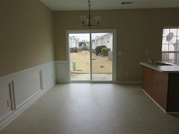 5th image of 2434 Birkhall Way