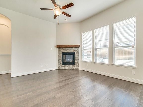 5th image of 1325 Crossvine Dr