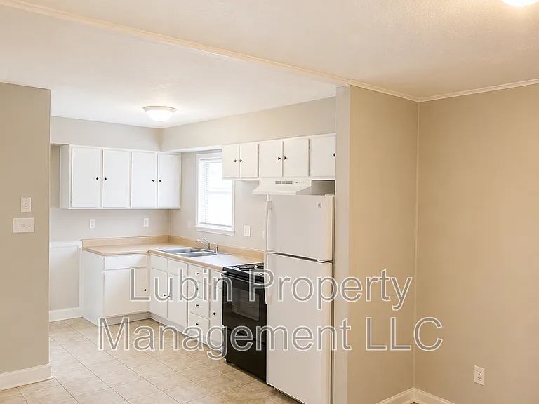 549 Semple Ave — Photo 8