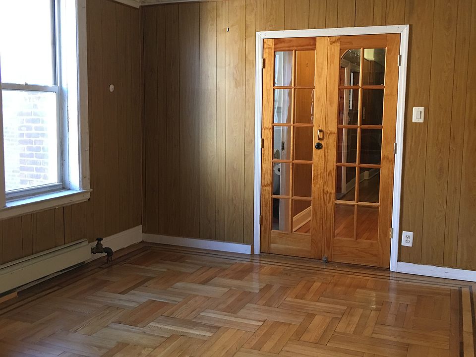 1st image of 4125 44th St