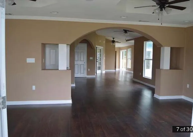 4549 Wilson Ave — Photo 7