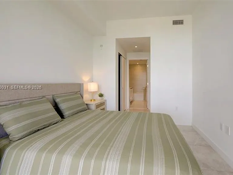 2678 Tigertail Ave #CU-1403 — Photo 13