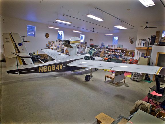 4th image of 1103 Airline Dr