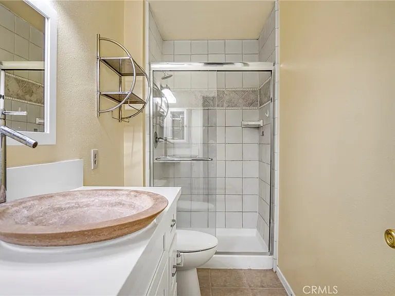 8650 Gulana Ave — Photo 22