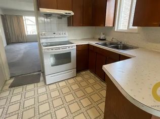 530 E 11th Ave #1A, Vancouver, BC V5T2C9