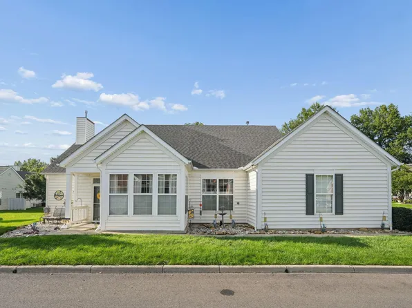5976 Naughten Pond Dr, Columbus, OH 43213