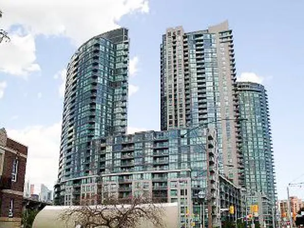 219 Fort York Blvd #401, Toronto, ON M5V 1B1