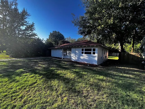 610 Crescent St, Denton, TX 76201