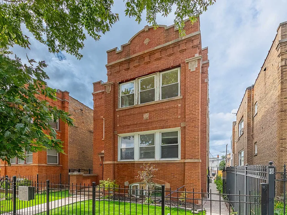 3818 N Kimball Ave #2