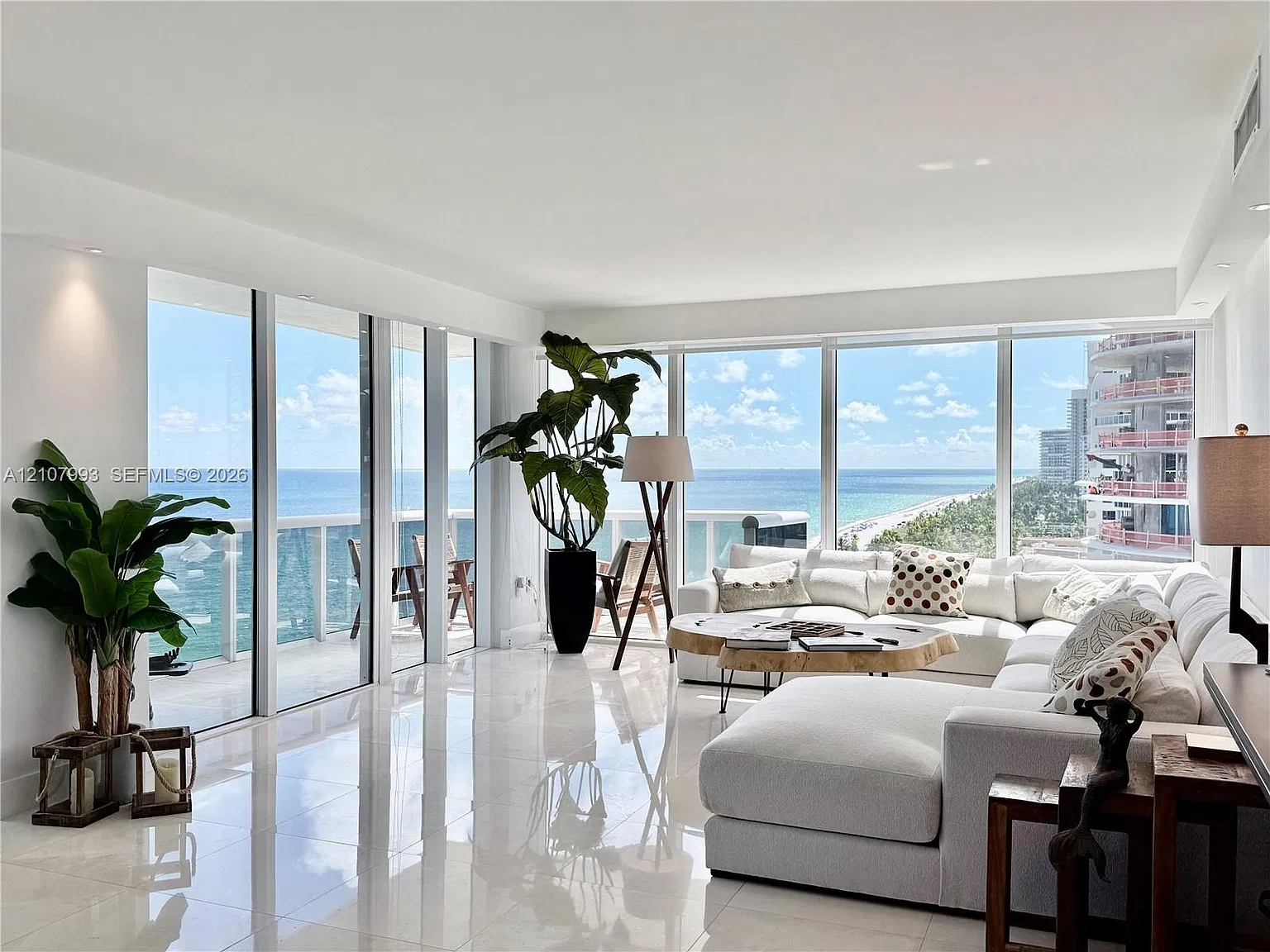 Harbour House — Photo 2
