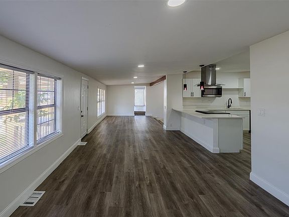3rd image of 599 CAROLINA AVENUE