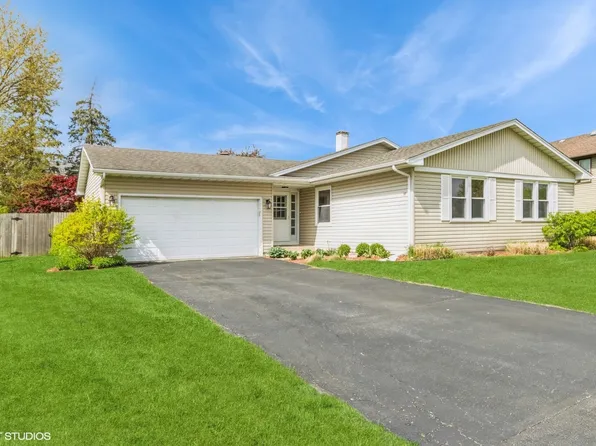 3730 Whispering Trails Dr, Hoffman Estates, IL 60192