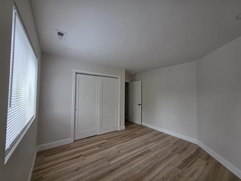 44 Warner St #3 — Photo 6
