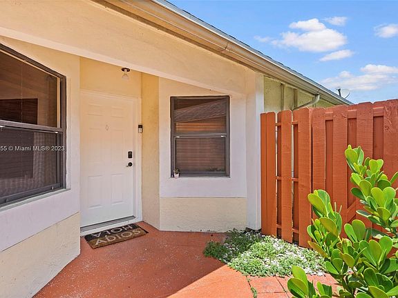 3rd image of 136 Colly Way