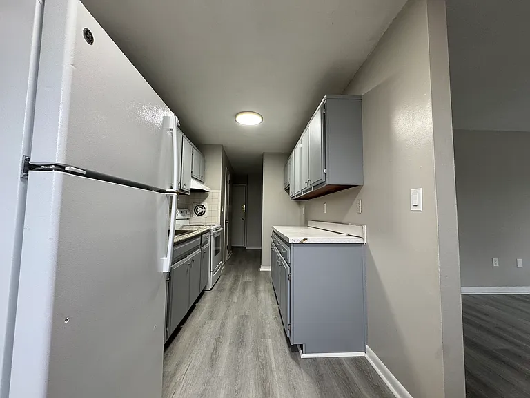 256-D3 S Marshall St #D3 — Photo 4