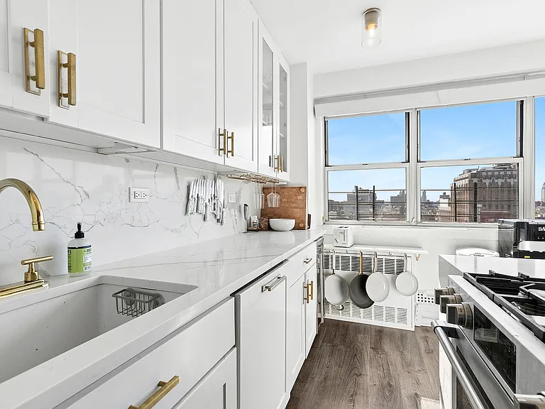 111 3rd Ave #12FG — Photo 4