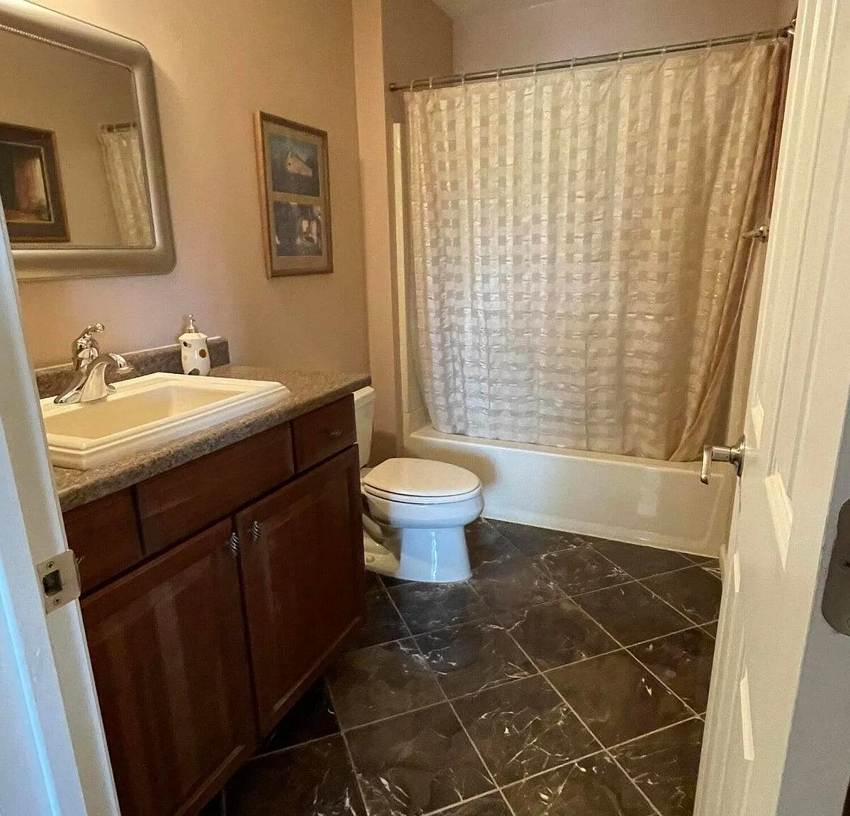 1 bed, 1.0 bath, 650 sqft, $1,150 — Photo 4