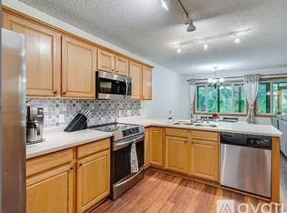 116 Firebarn Rd #116, Circle Pines, MN 55014