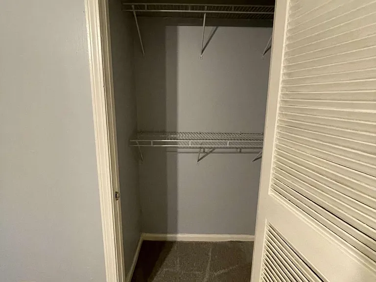 1822 N Rock Spgs NE #7 — Photo 17