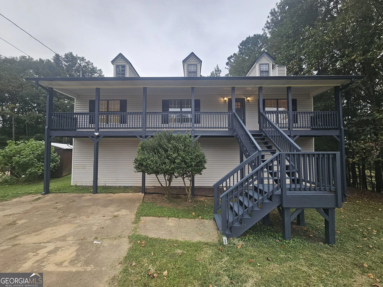 5 bed, 3.0 bath, 2688 sqft, $2,000 — Photo 3