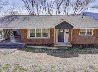 545 Bays View Rd, Kingsport, TN 37660