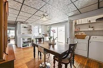 10 Salford St #1 — Photo 8