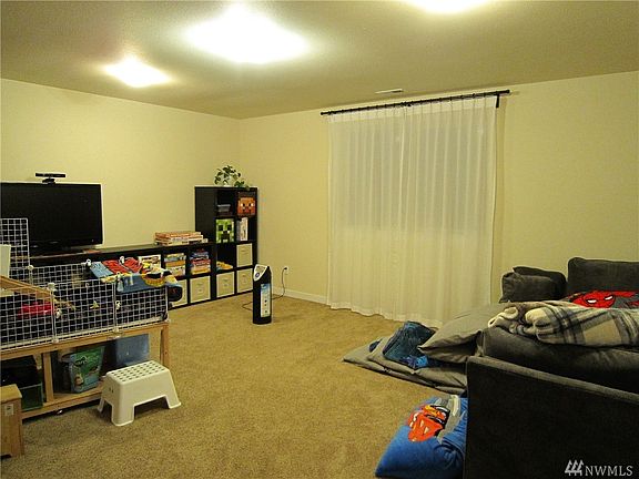 3rd image of 3722 114th Ave E