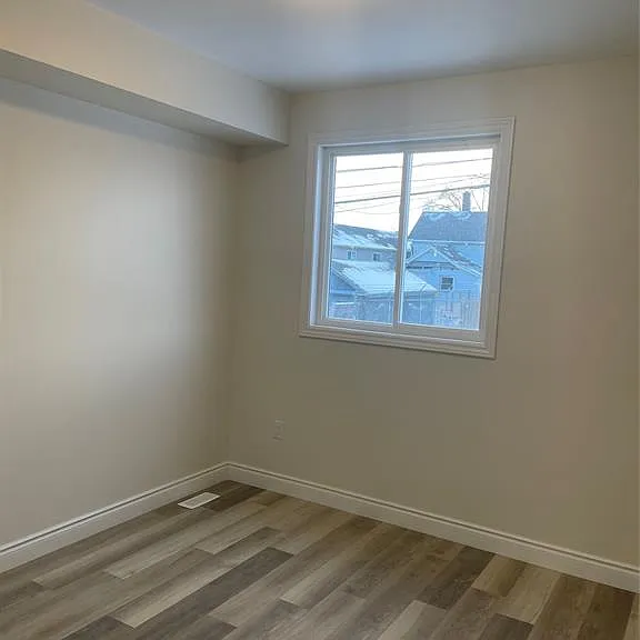 645 Janette Ave #A — Photo 11