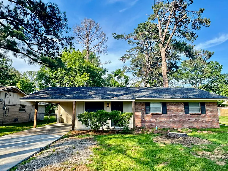 114 Garden Ln — Photo 10